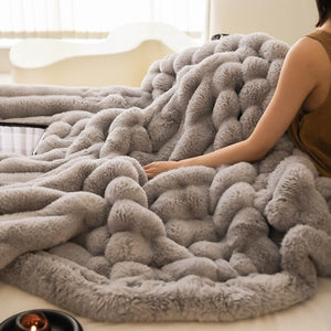 Super Soft Faux Fur Throw Blanket Soft Plush Fluffy Blanket for Couch