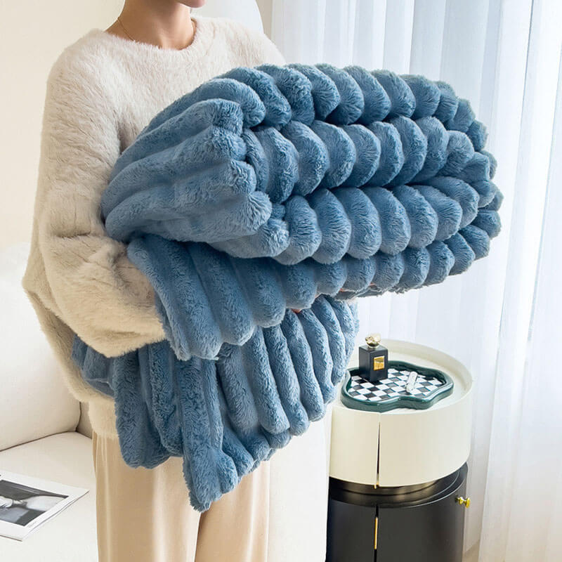 Luxury Jacquard Lattice Faux Fur Throw Blanket, Soft and Warm Thick Furry Throw Blankets - KnitFirst