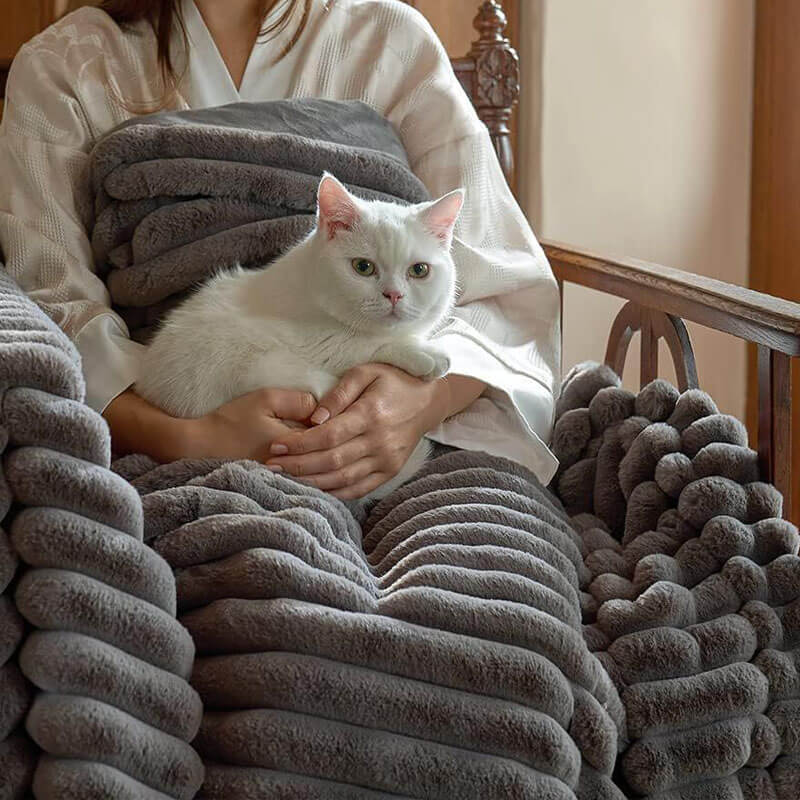 Luxury Jacquard Lattice Faux Fur Throw Blanket, Soft and Warm Thick Furry Throw Blankets - KnitFirst