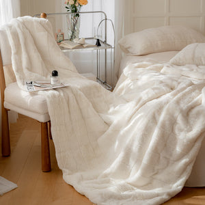 Luxury Jacquard Lattice Faux Fur Throw Blanket, Soft and Warm Thick Furry Throw Blankets - KnitFirst