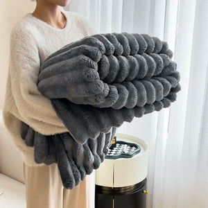 Luxury Jacquard Lattice Faux Fur Throw Blanket, Soft and Warm Thick Furry Throw Blankets - KnitFirst