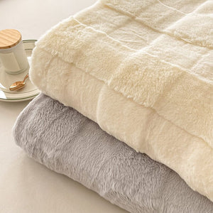 Luxury Jacquard Lattice Faux Fur Throw Blanket, Soft and Warm Thick Furry Throw Blankets - KnitFirst
