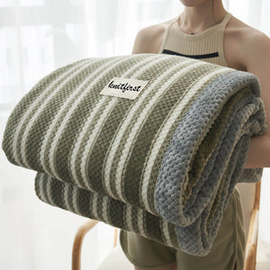 Soft Fleece Checkered Throw Blanket - KnitFirst