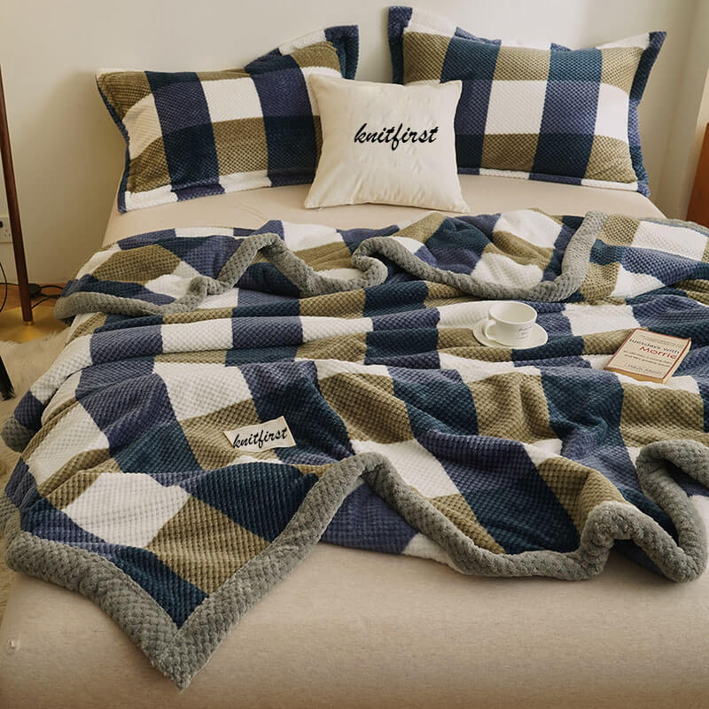 Soft Fleece Checkered Throw Blanket - KnitFirst