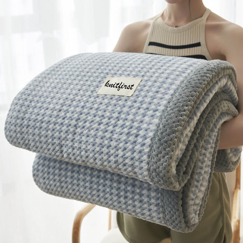 Soft Fleece Checkered Throw Blanket - KnitFirst