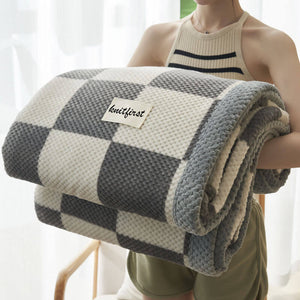 Soft Fleece Checkered Throw Blanket - KnitFirst