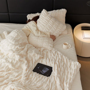 Soft Throw Blanket - Ultra Plush Faux Fur Blanket - KnitFirst