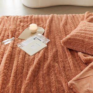 Soft Throw Blanket - Ultra Plush Faux Fur Blanket - KnitFirst