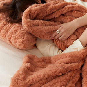 Soft Throw Blanket - Ultra Plush Faux Fur Blanket - KnitFirst