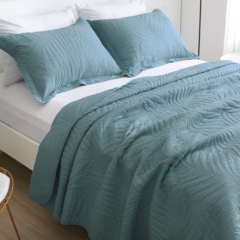 3 - Piece Cotton Quilt Sets with Pillow Shams - KnitFirst