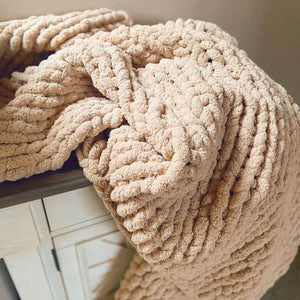 Chunky Knit Blanket - KnitFirst