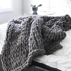Chunky Knit Blanket - Beautiful Home Decor Throw - Soft Chenille Yarn - KnitFirst