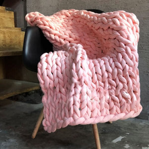 Chunky Yarn Blanket - KnitFirst