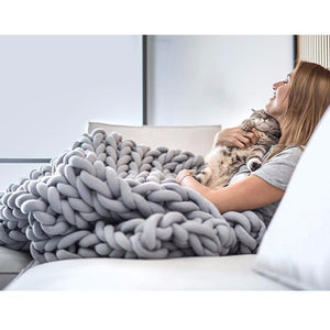 Chunky Yarn Blanket - KnitFirst