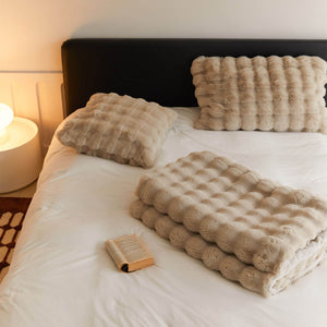 Faux Fur Blanket - Extra Soft Blanket - Machine Washable - KnitFirst