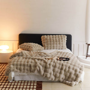 Faux Fur Blanket - Extra Soft Blanket - Machine Washable - KnitFirst