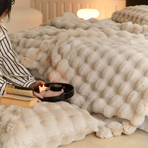 Faux Fur Blanket - Extra Soft Blanket - Machine Washable - KnitFirst