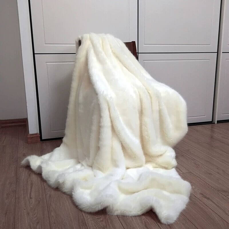 Luxury Faux Fur Throw Blanket - KnitFirst