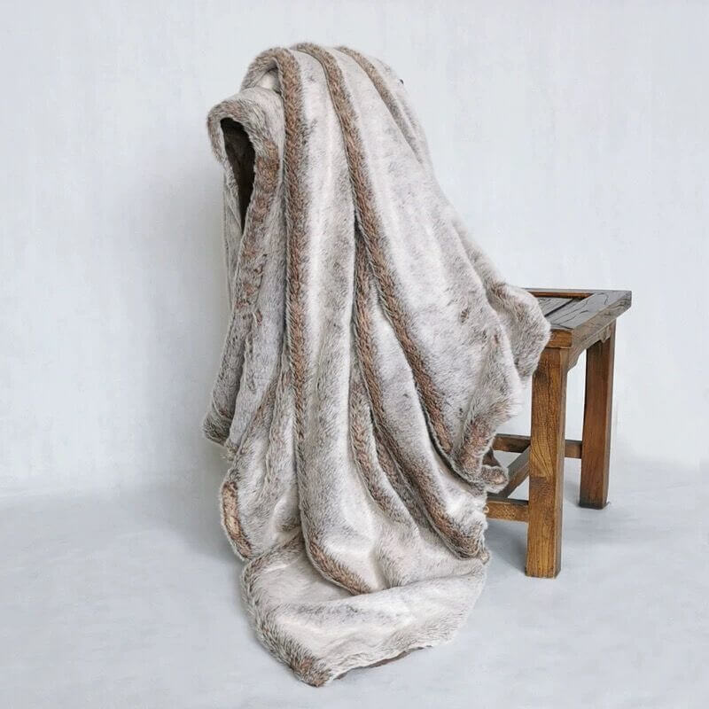 Luxury Faux Fur Throw Blanket - KnitFirst