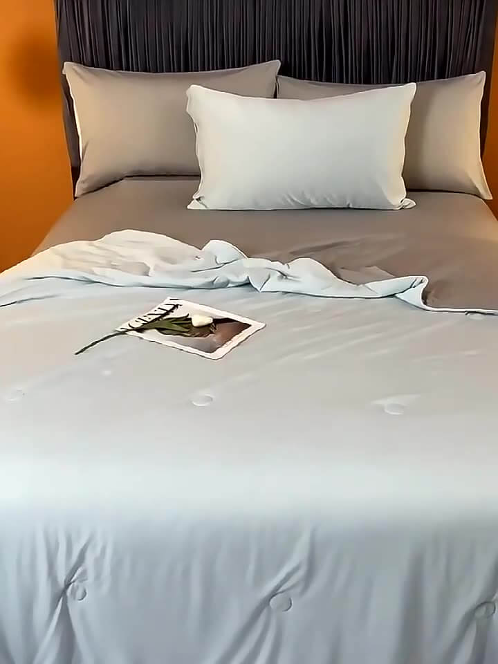 Ultrasoft Cooling Comforter , Silk Blankets - KnitFirst